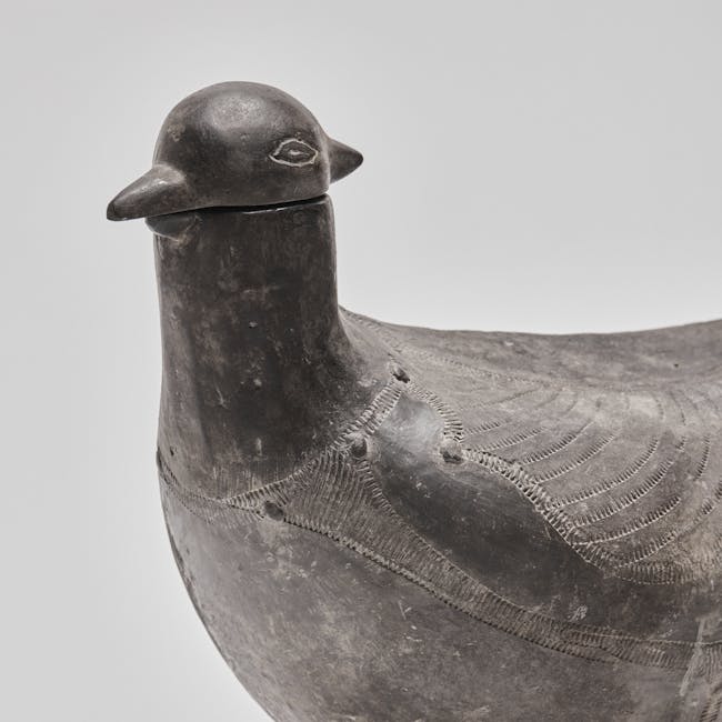 chinese pottery bird detail head