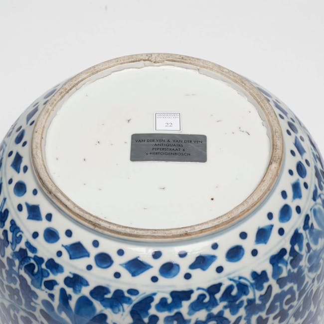 	blue white porcelain pot and cover from the kangxi period in china
