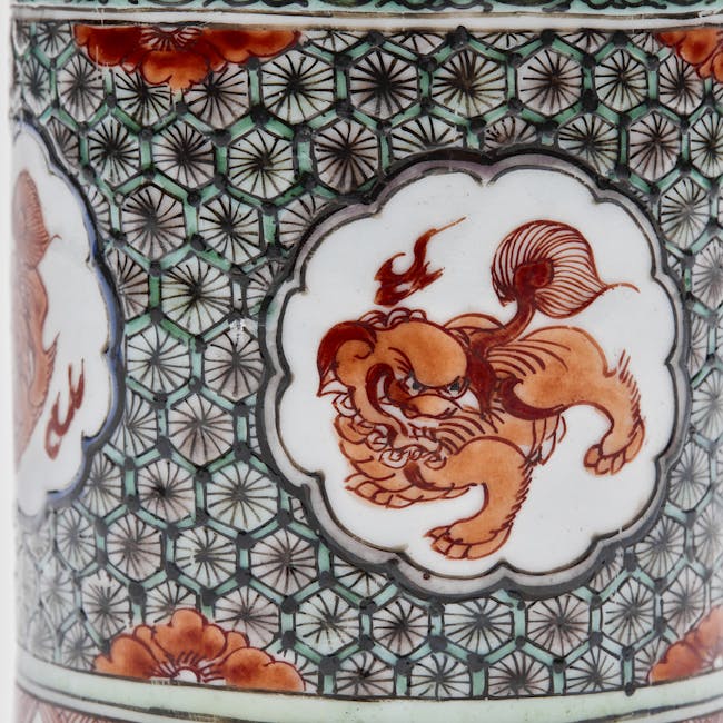 chinese porcelain arrow vase detail fo dog