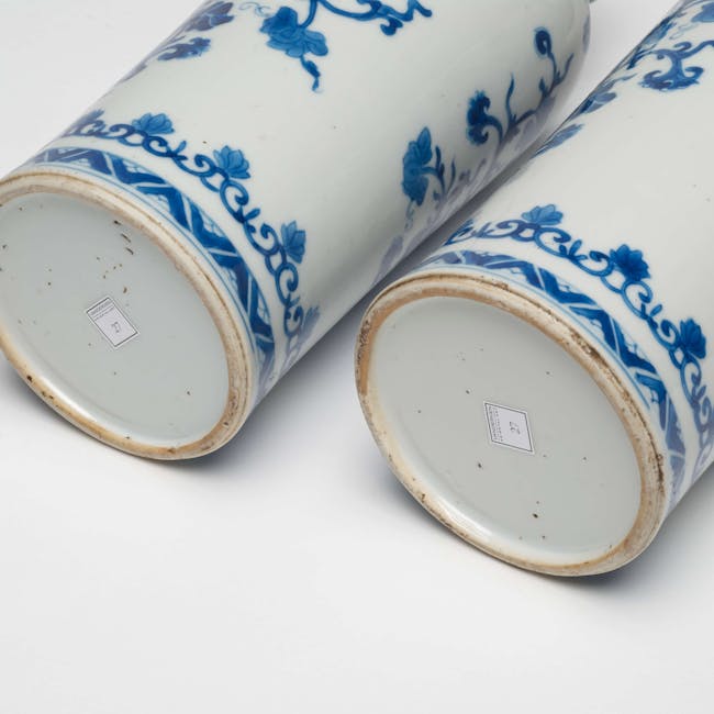Chinese Porcelain Blue White Vases from the Kangxi period in China