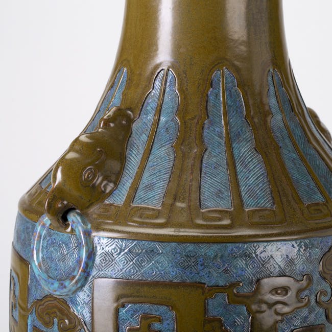 Chinese Porcelain Exceptionally Large Archaic Vase simulating bronze, tea dust enamel, robin's egg from the jiaqing period, body detail