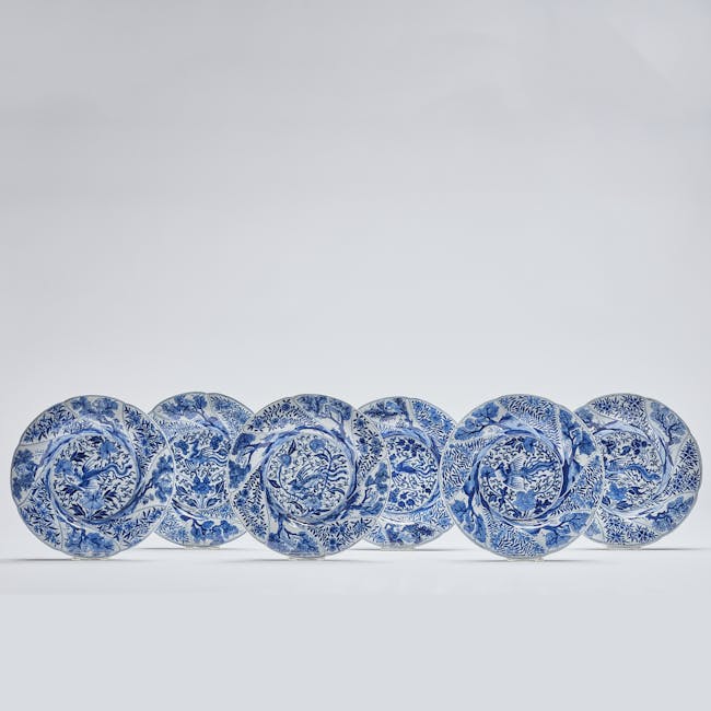 Chinese Blue and White Porcelain Set of 6 Plates 