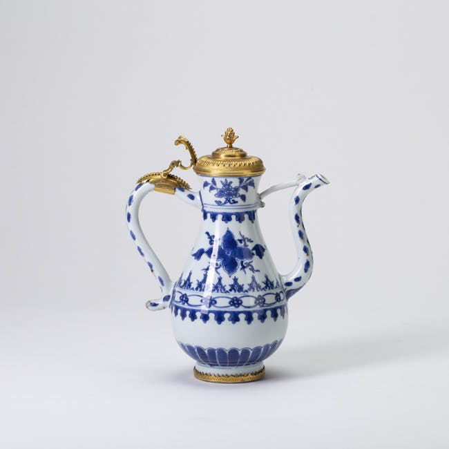 Chinese Blue and White Porcelain Ewer with Gilt Bronze Mount Cover, Transition period