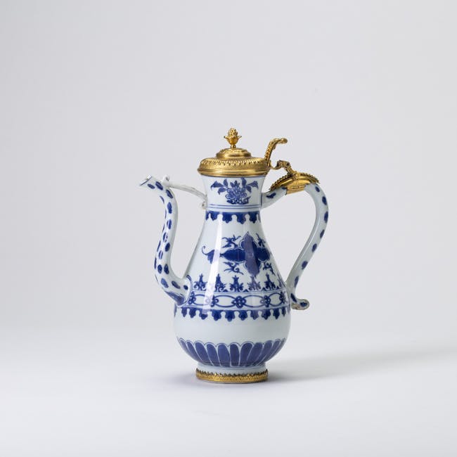 Chinese Blue and White Porcelain Ewer with Gilt Bronze Mount Cover, Transition period