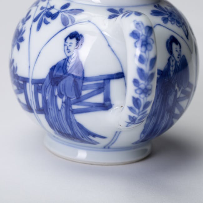 Chinese blue White Porcelain Pair of Tea Pots depicting lady in garden kangxi period detail