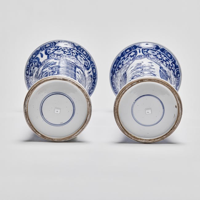 chinese blue white porcelain garniture underside beaker vases