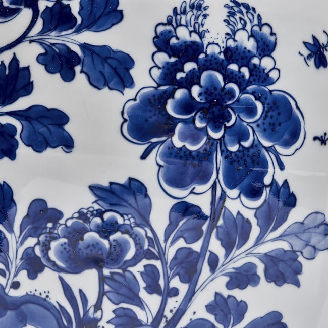 chinese blue white porcelain garniture flowers