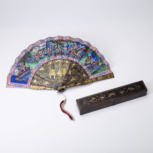 Chinese Works of Art Fan and Box from the 19th Century