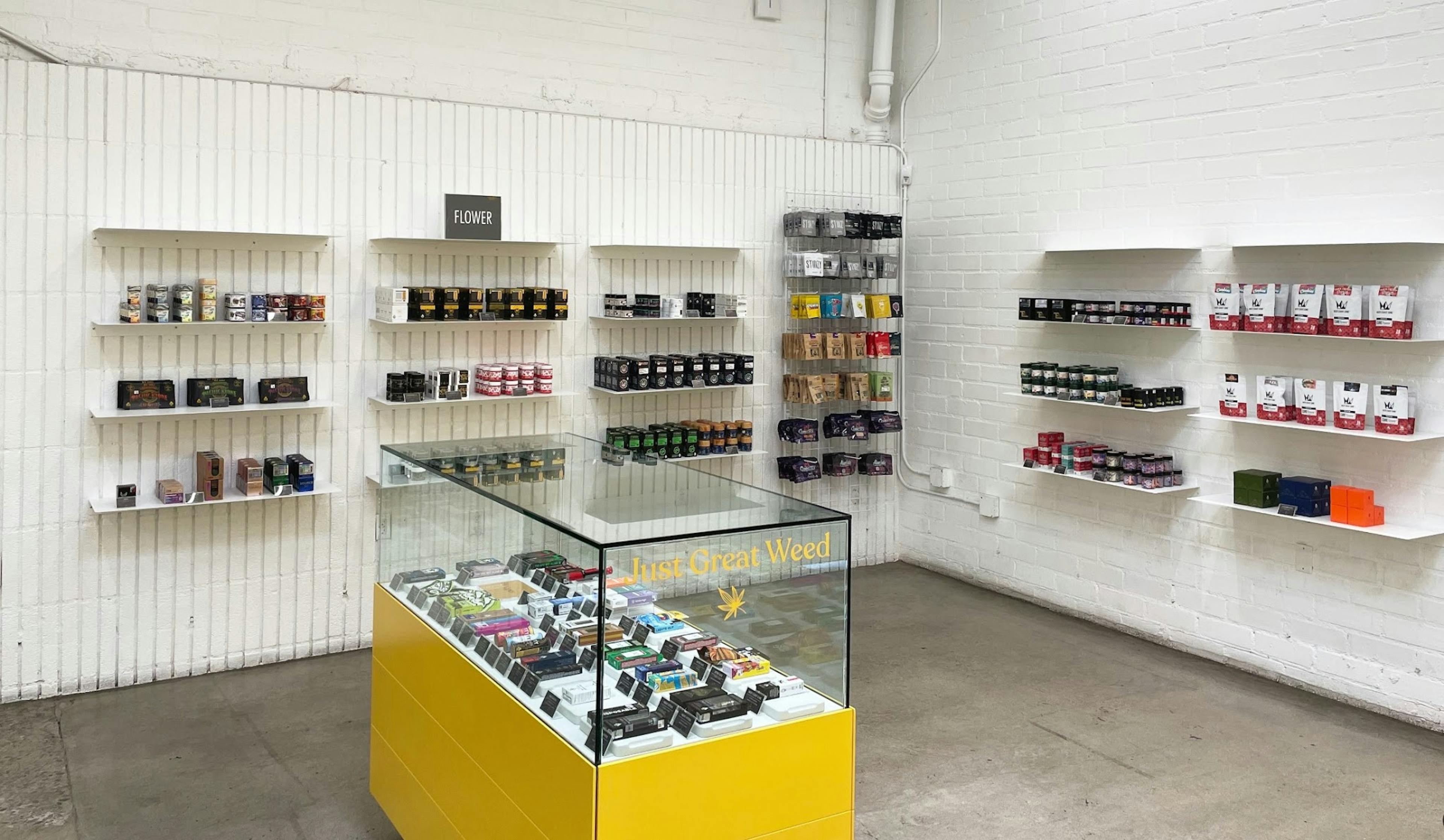 Varda Dispensary in Pasadena Corner Shelves