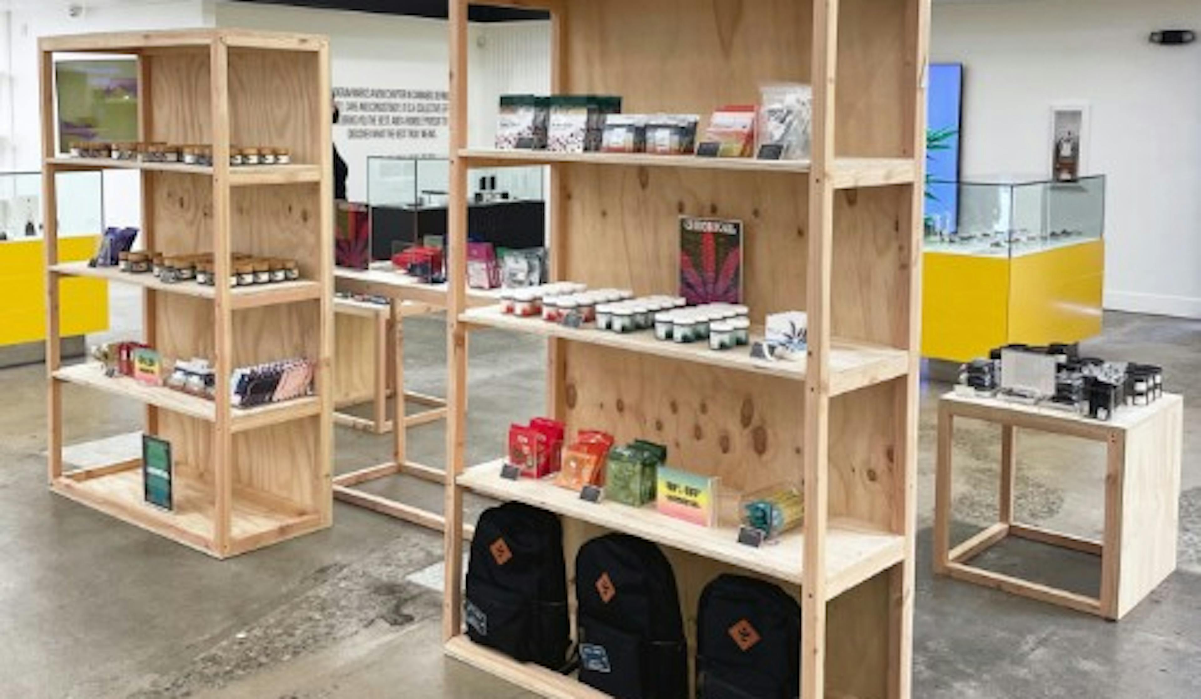 Varda Dispensary in Pasadena Shopping Shelves