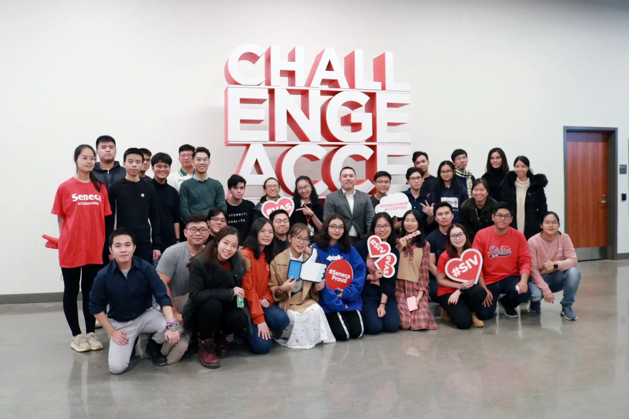 Missing alternative text