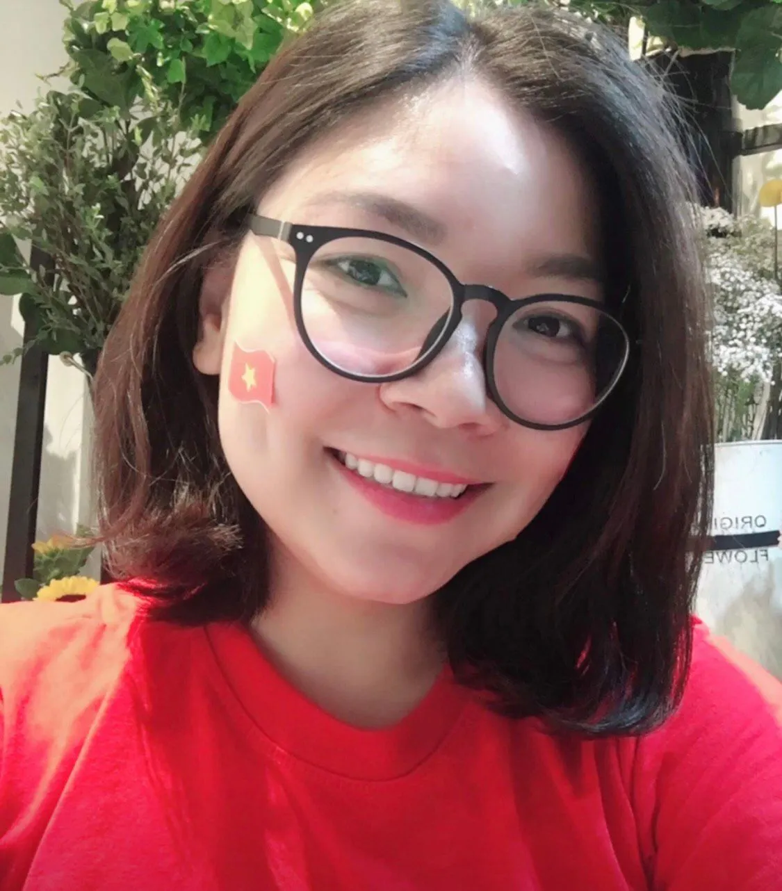 Missing alternative text