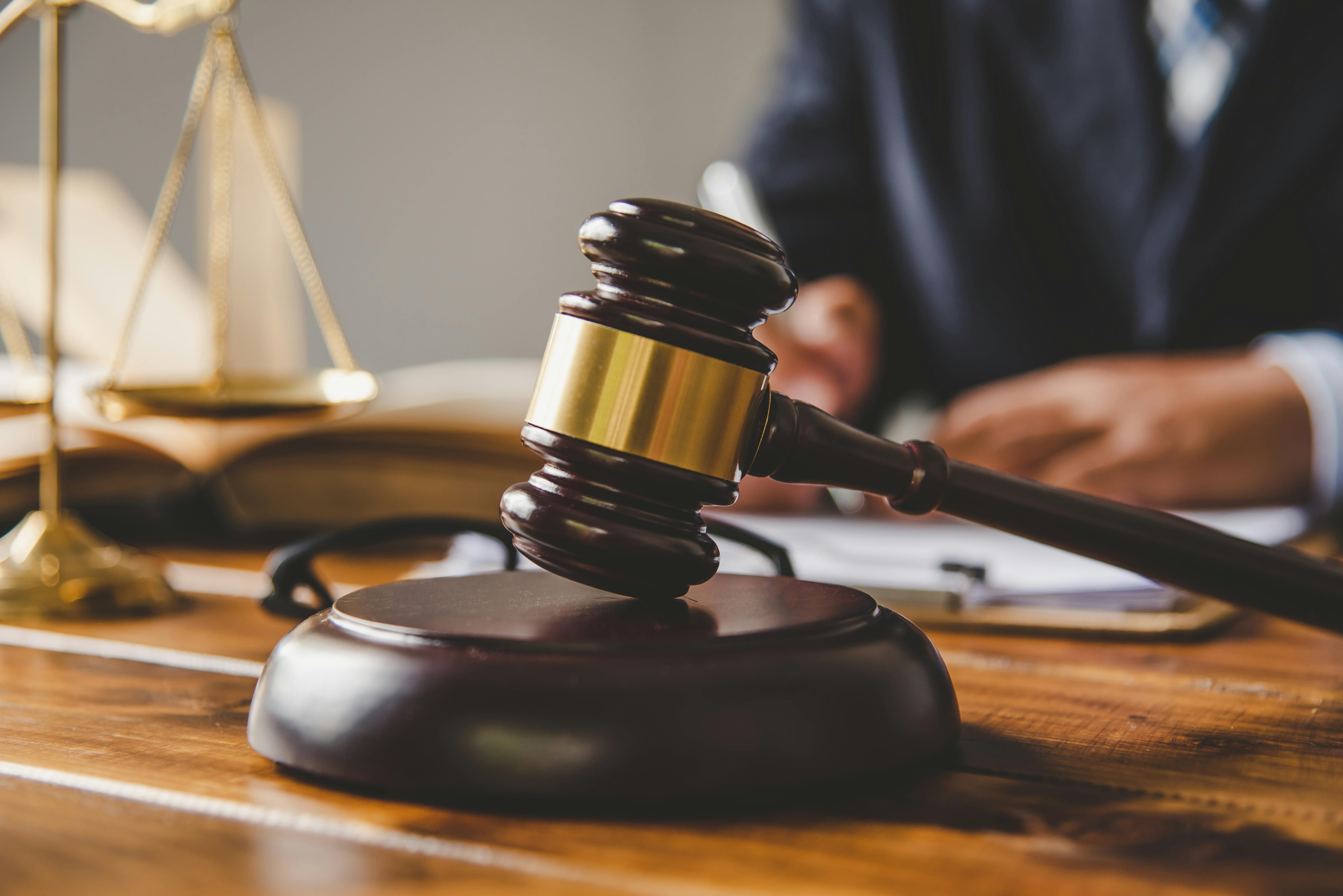 Protection by the sui generis right of databases