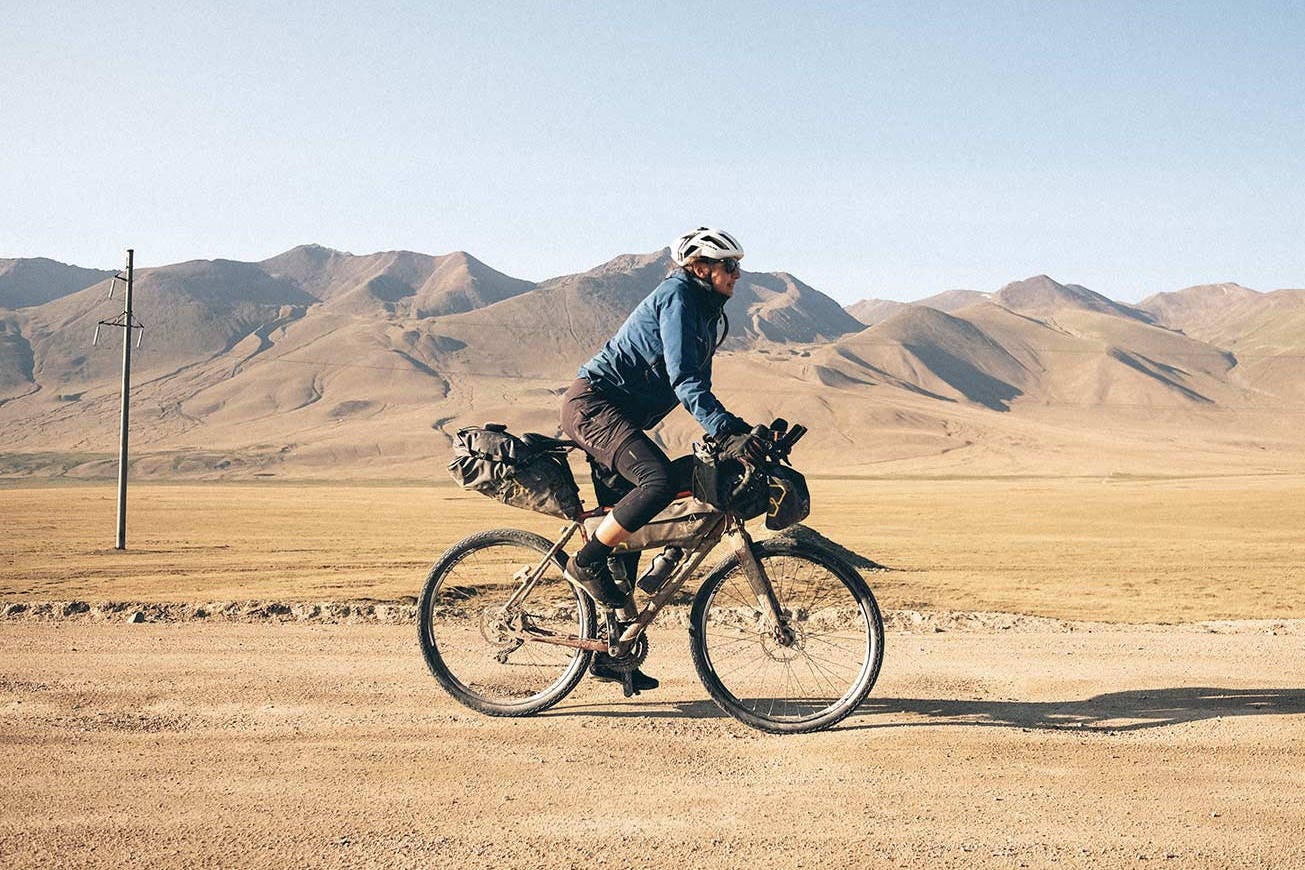 Gravel Bike Packing Apidura