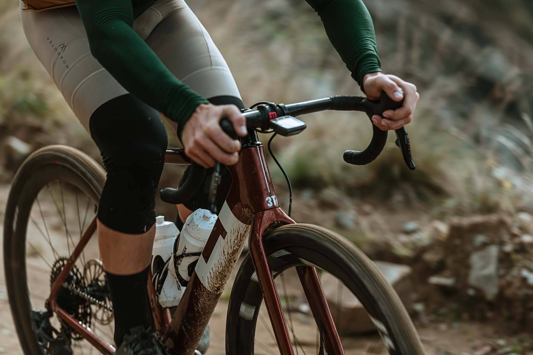 Qu es el Gravel Carreteras pistas y senderos. Velodrom.cc