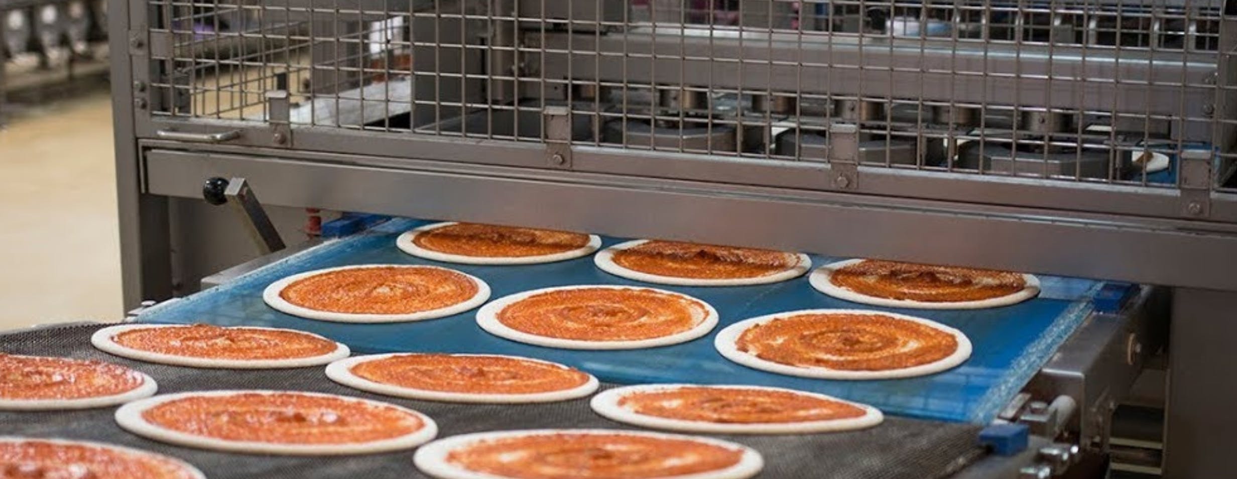 Flexible hoses for pizza manufacturing