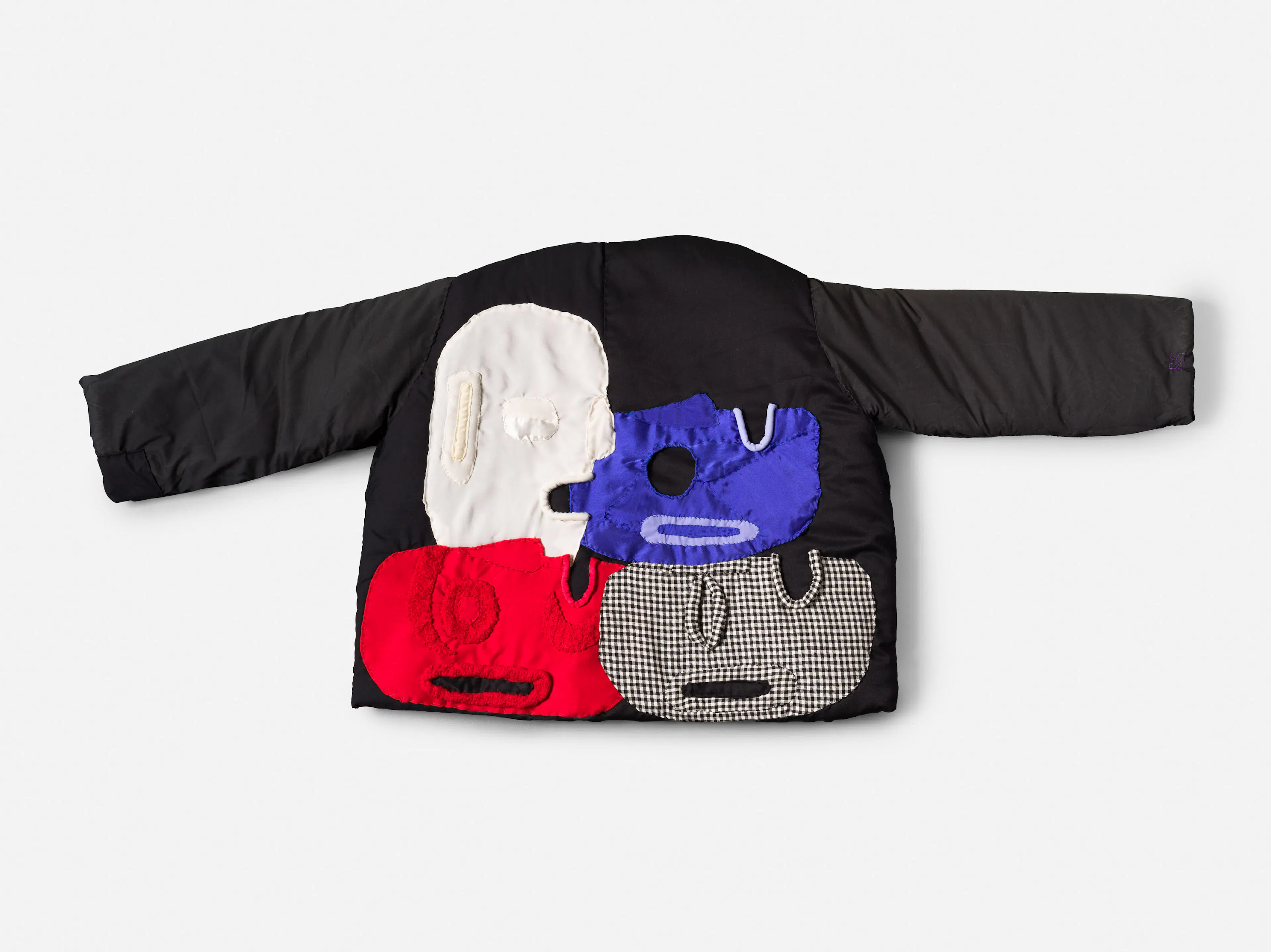 RAPHAELA SIMON
Jacke (Jacket), 2026
Fabric, cotton wool
29 ½ x 31 ½ x 7 ¾ inches
75 x 80 x 20 cm
SIMS-42