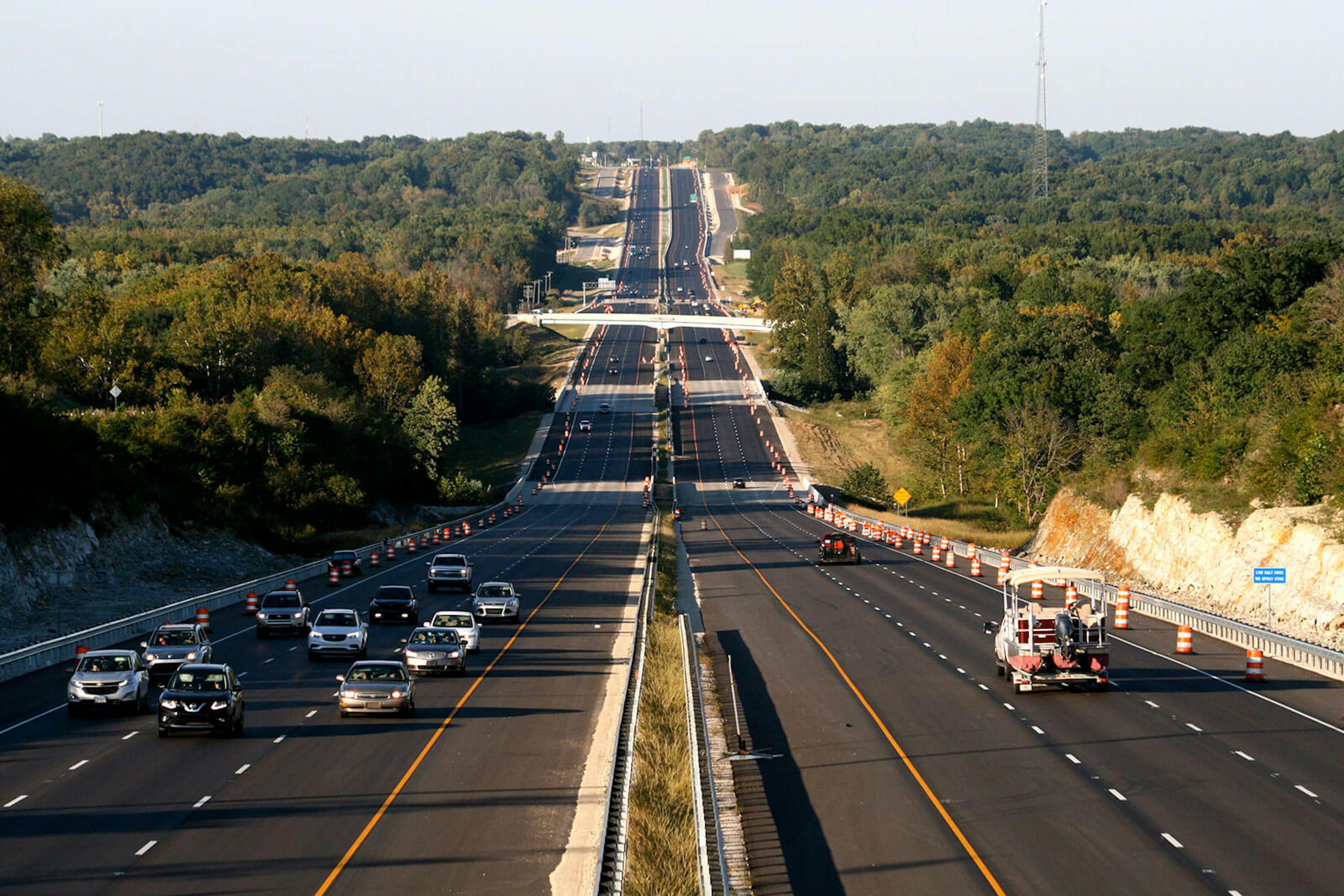 An image of a roadway in Indiana