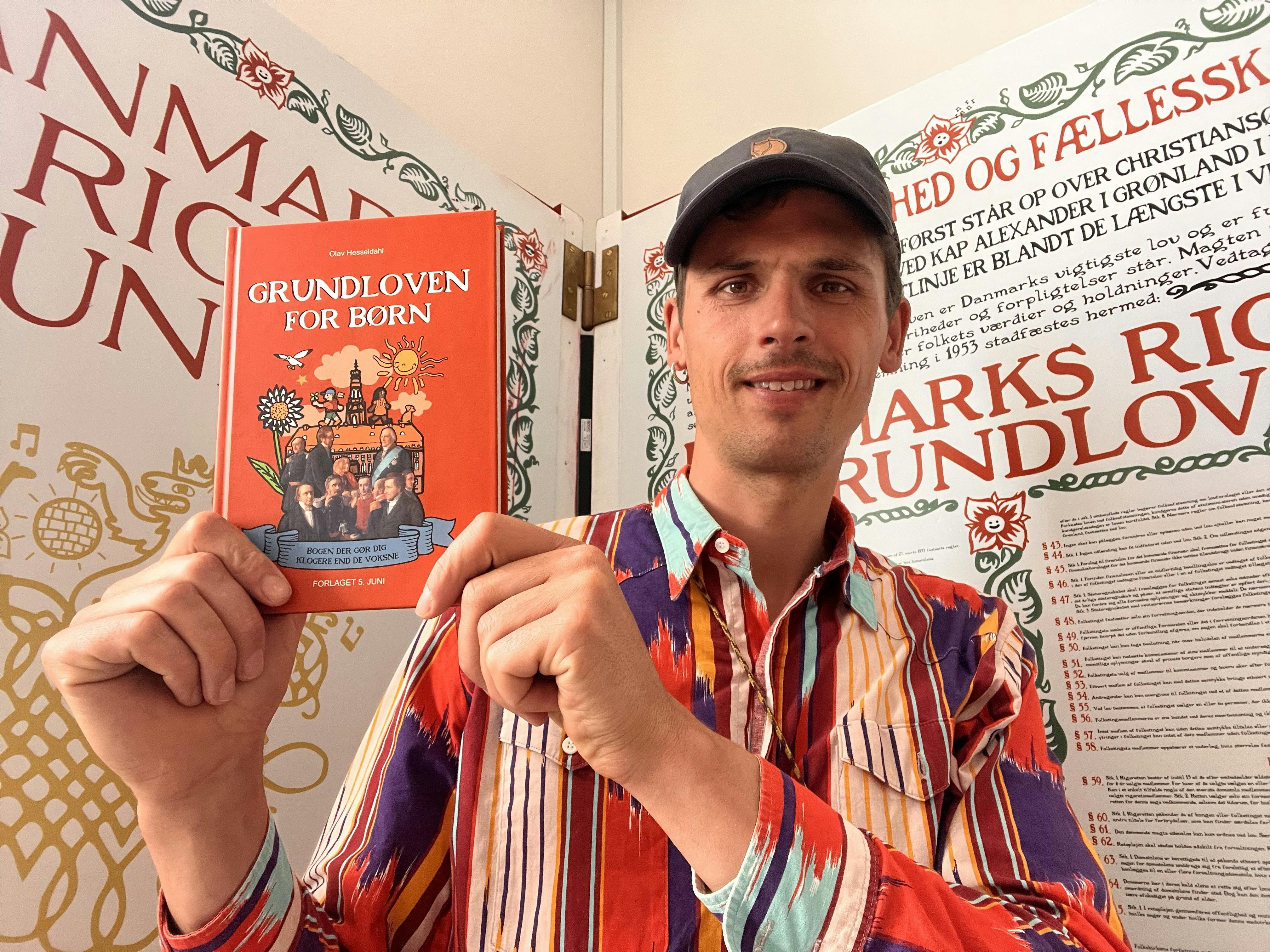 Olav Hesseldahl har skrevet grundloven for børn 