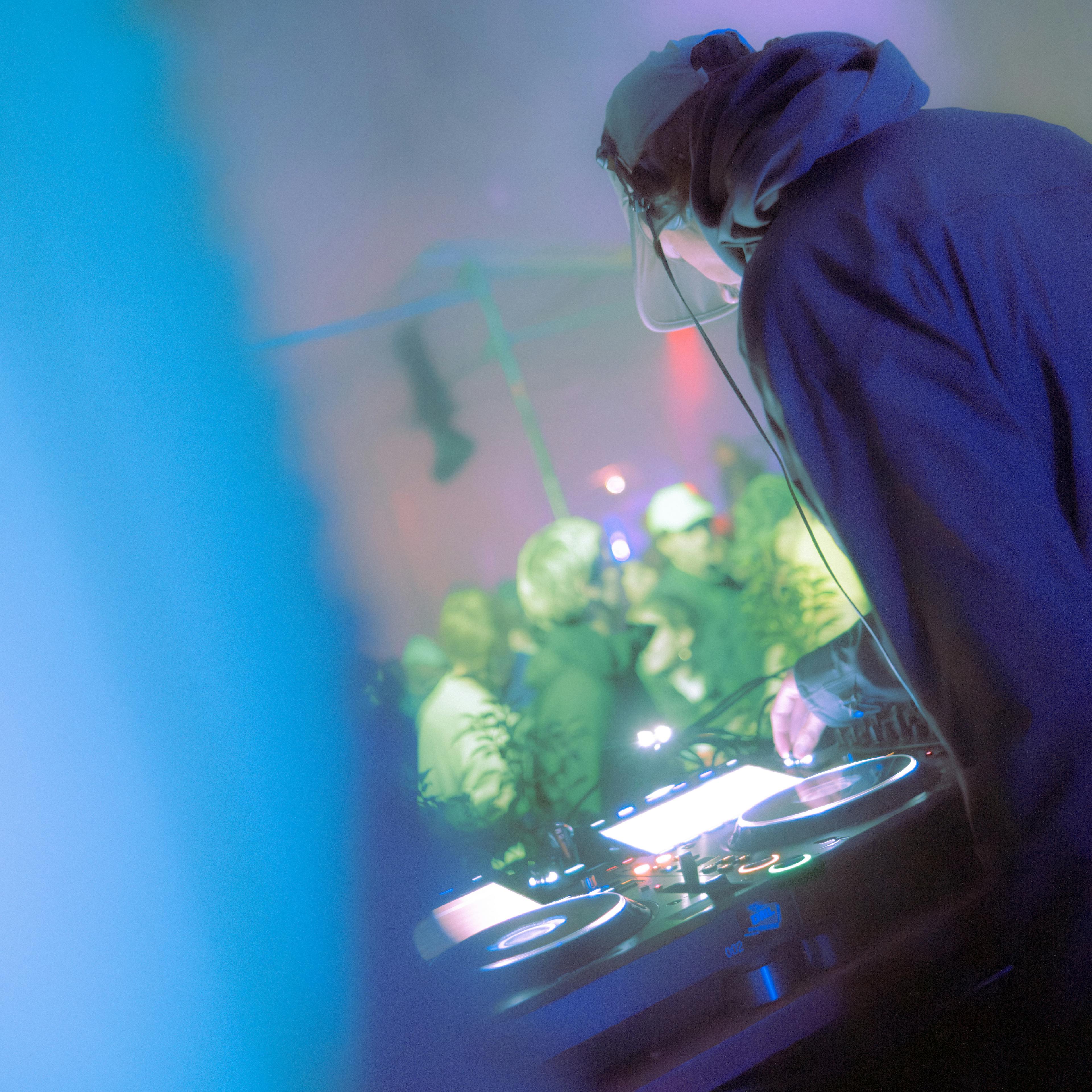 ekkel behind the decks at stampf floor 2025