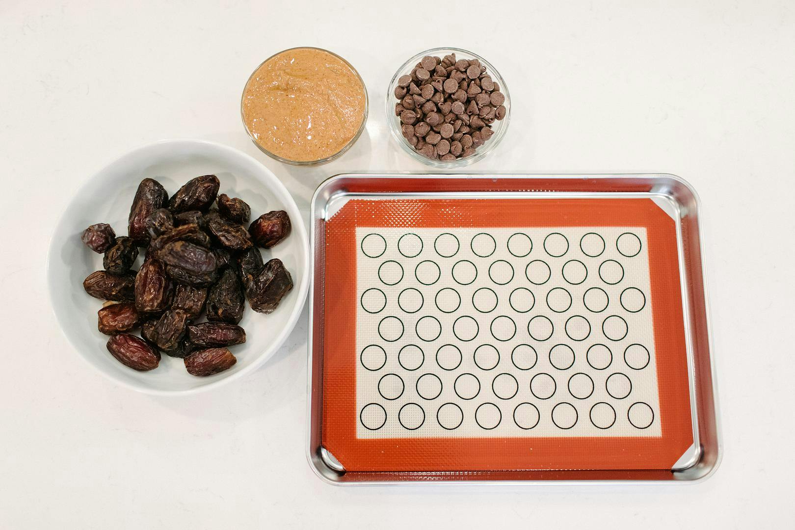 dates almond butter chocolate chips prep sheet