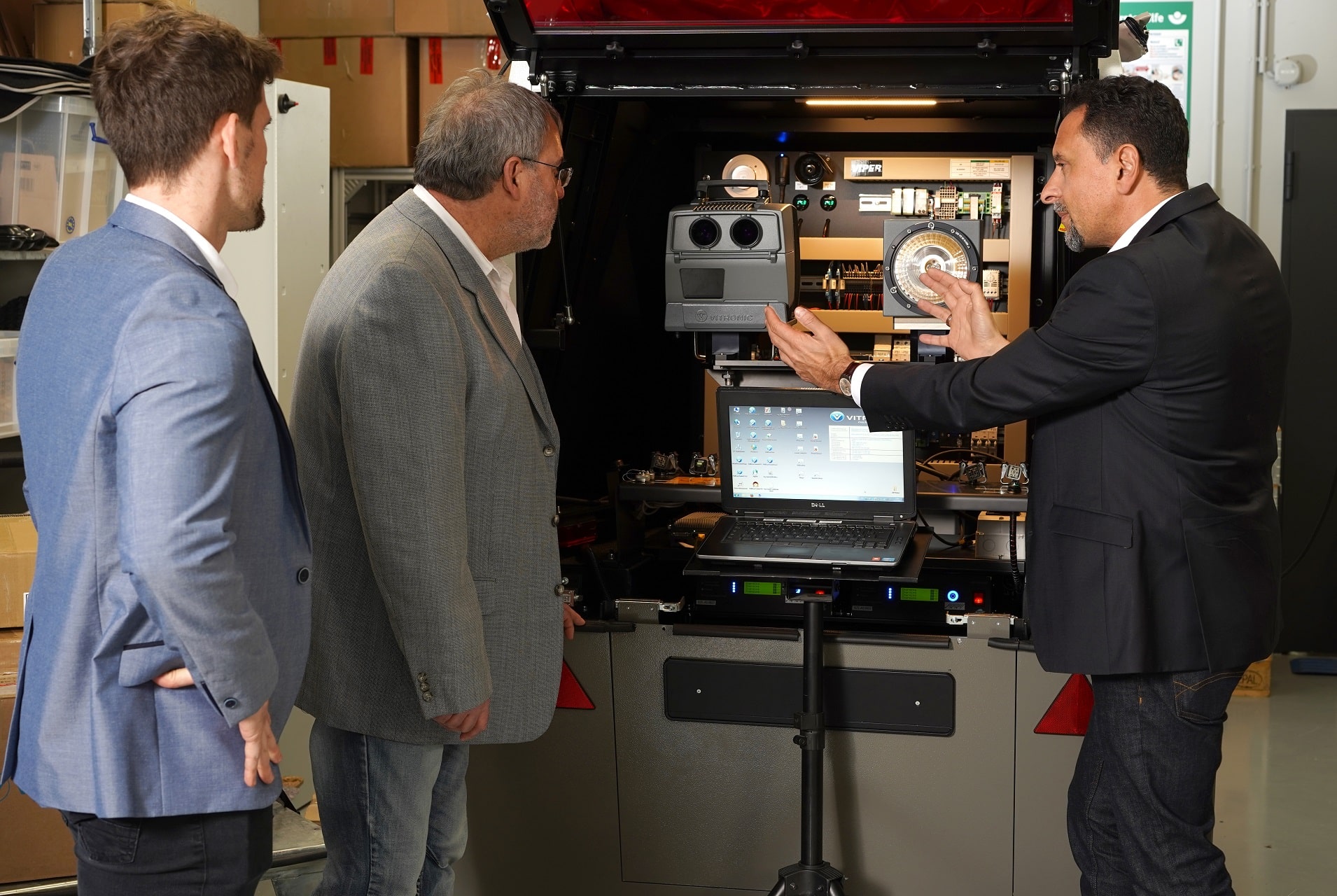 Eindrucksvolle Anwenderschulung am Gerät ist unser Maßstab.