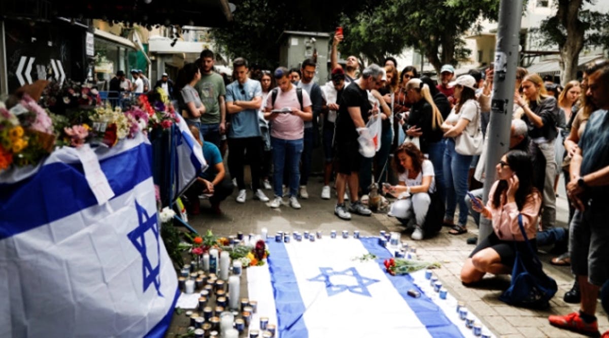 Israelis gather to pay their respects