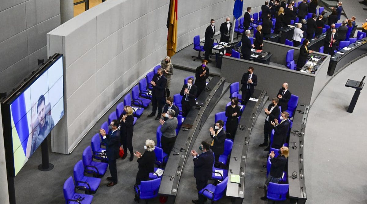 Ukrainian President Volodymyr Zelensky gets a standing ovation by the members of parliament