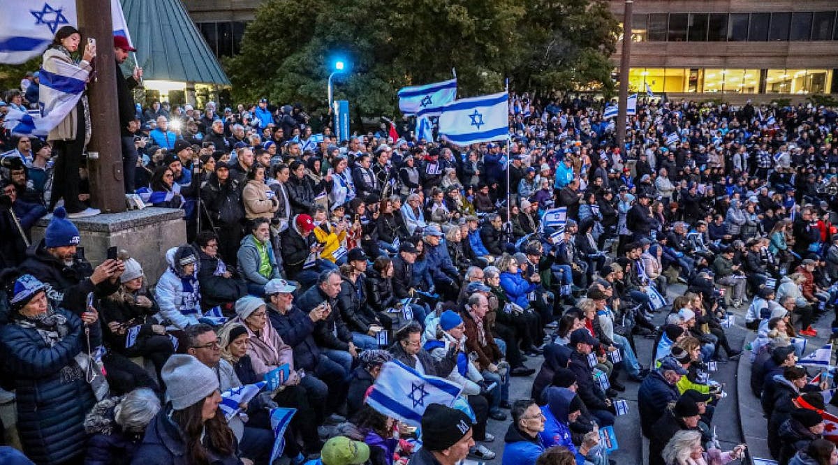 More than 35,000 attend a rally in support of Israel