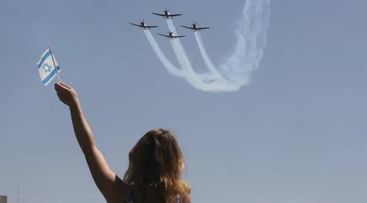 IAF aircraft fly over Jerusalem’s Sacher Park for Independence Day