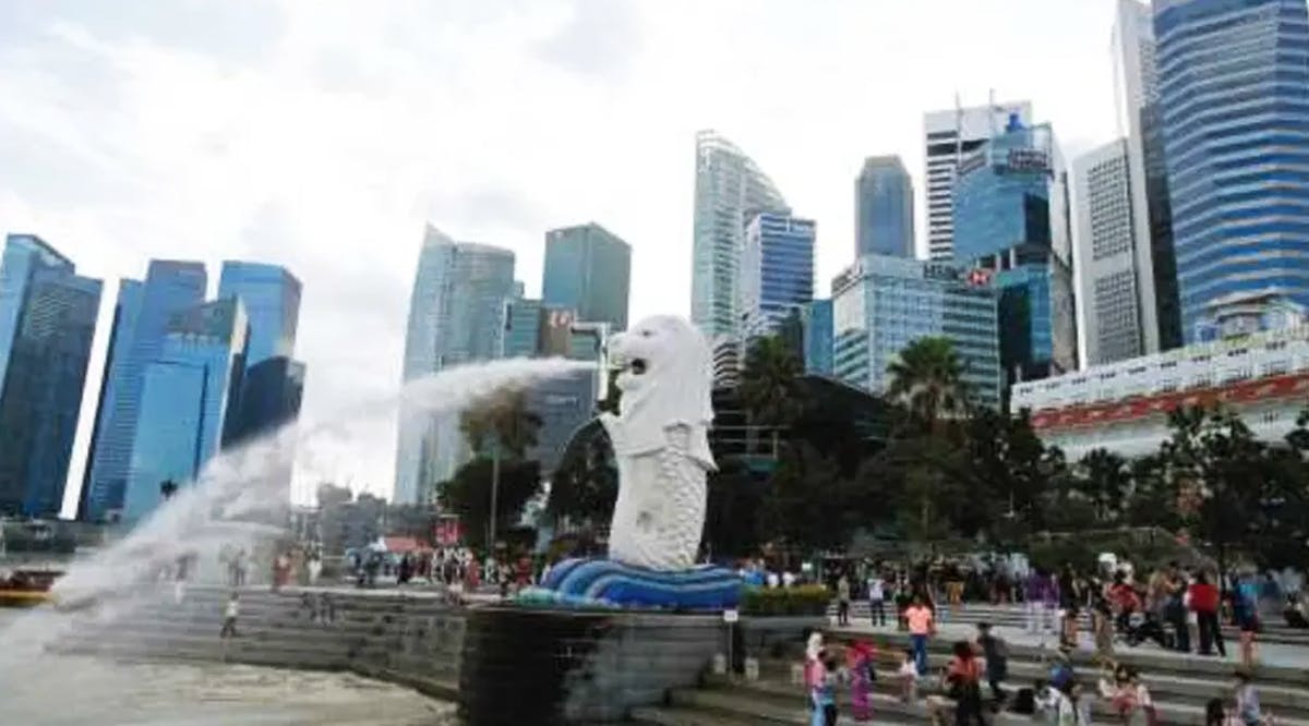 Merlion statue in the central business district of Singapore