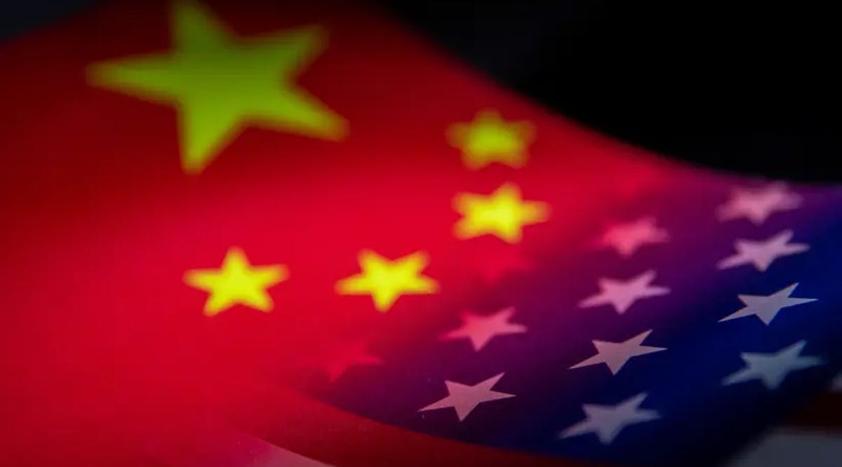 China's and the US' flags