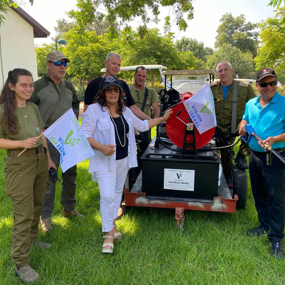 Equipamiento de Lucha Contra incendios Entregados al Kibutz Gonen