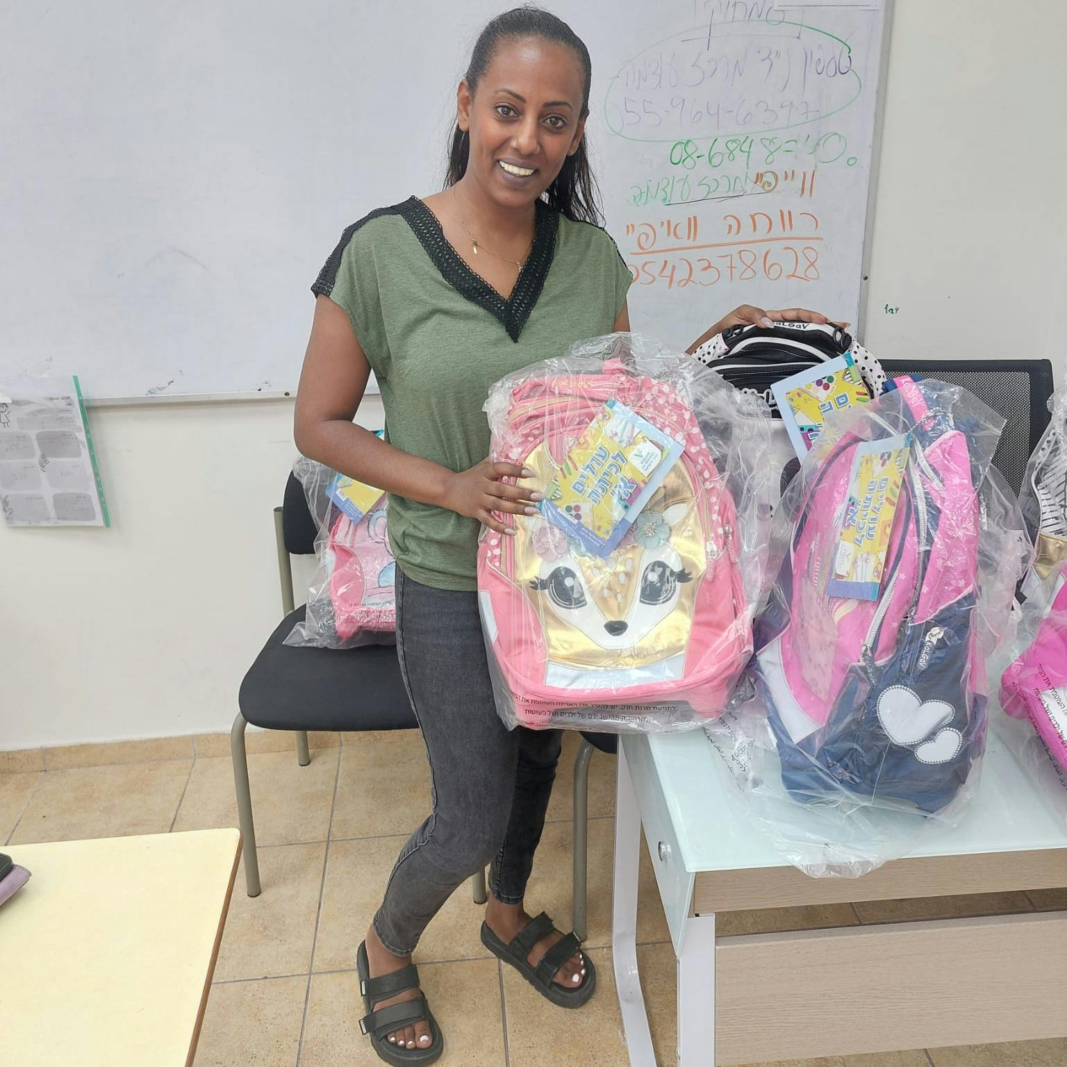 Projekt „Schulmaterial“: Ausrüstung für Israels Kinder