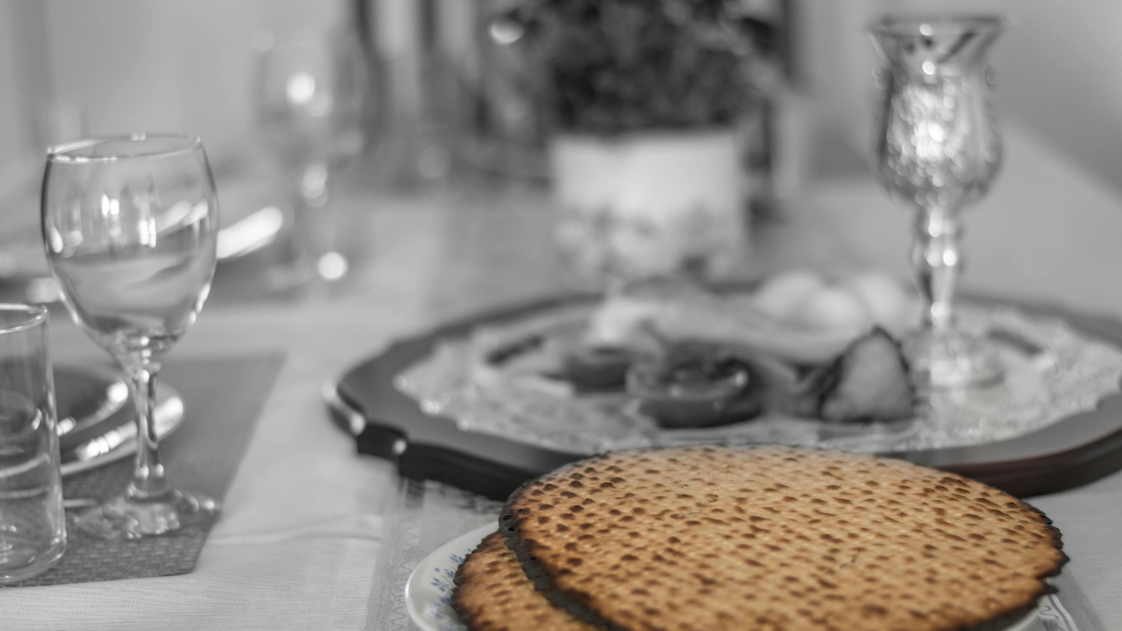 Dek een plekje aan tafel: Pesach-cadeaubonnen voor Israël