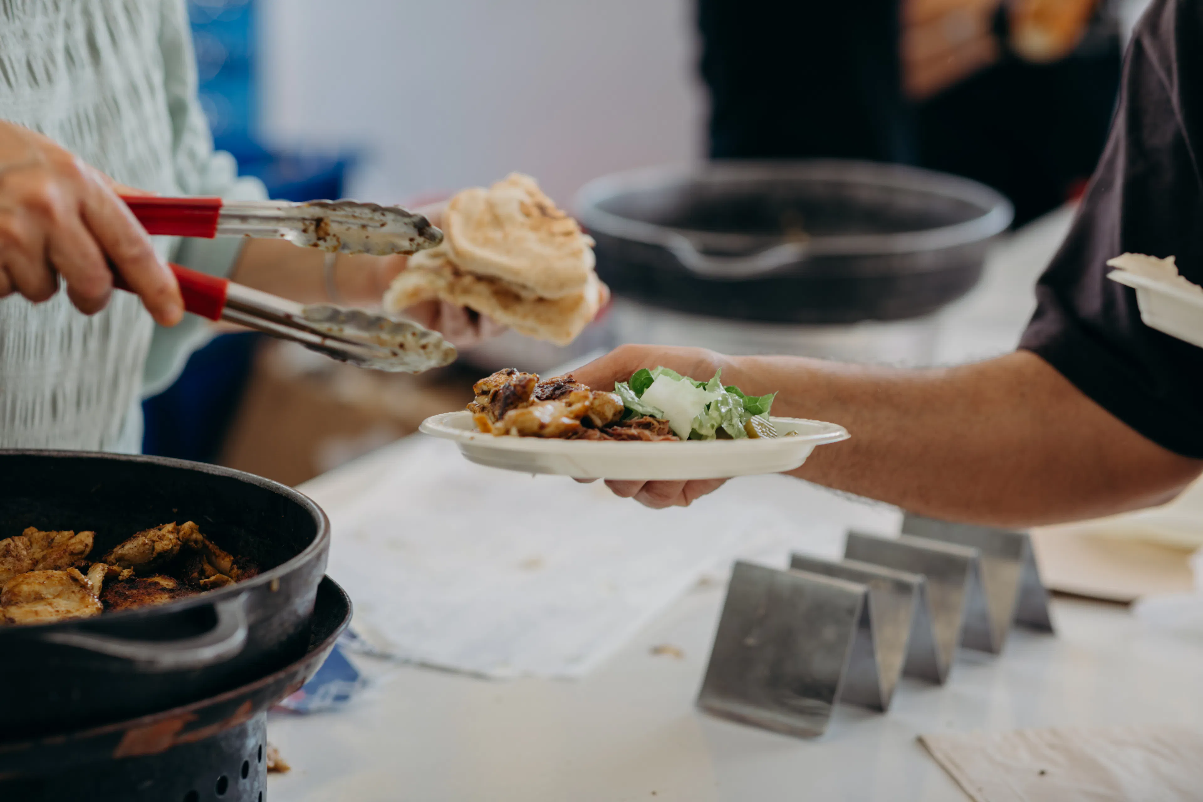 Programas de Alimentación para Escuelas y Niños con Necesidades Especiales