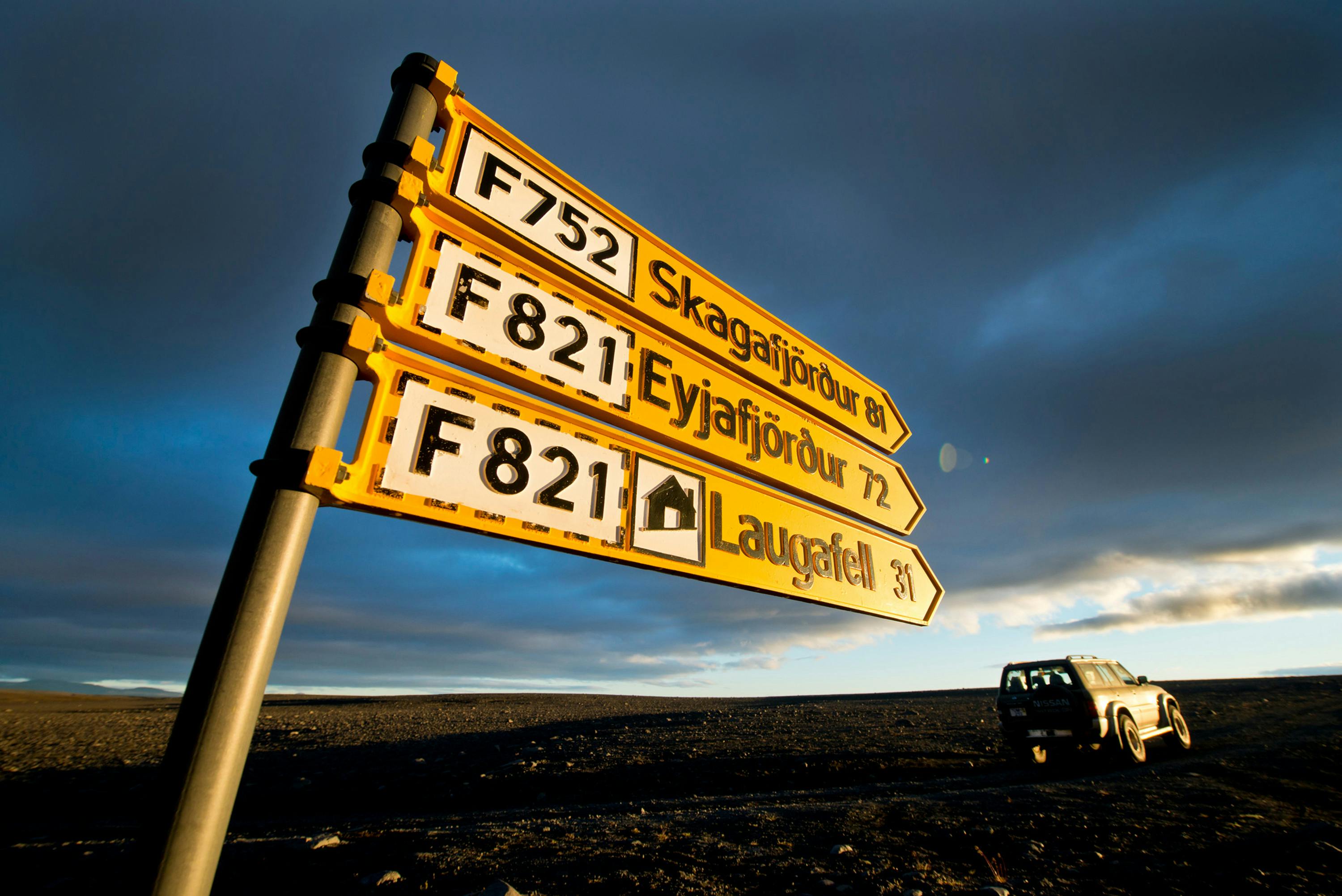 Verkehrsschild, Hochland, Jeep, island