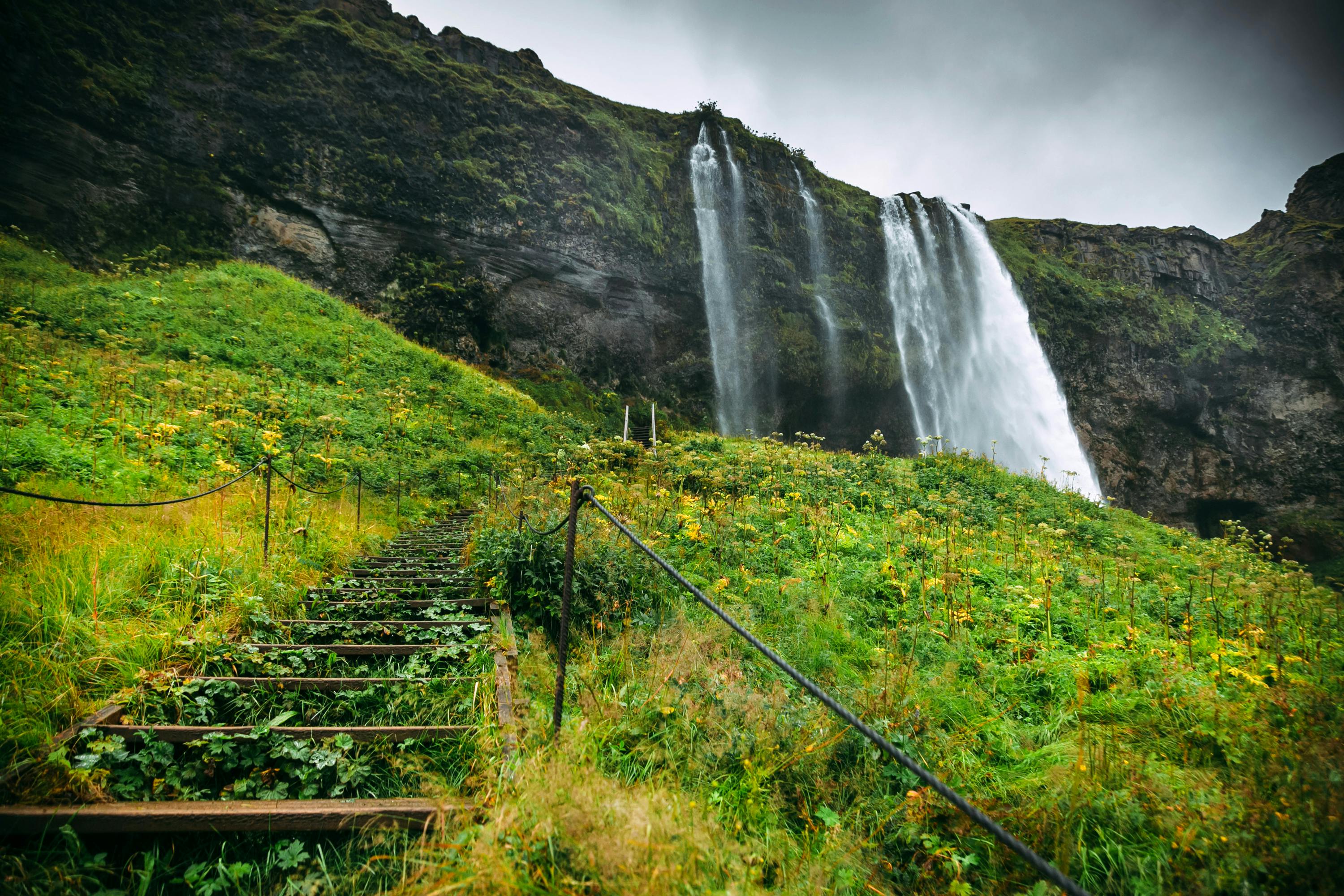 Seljalandsfoss, Wasserfall, Weg, Island