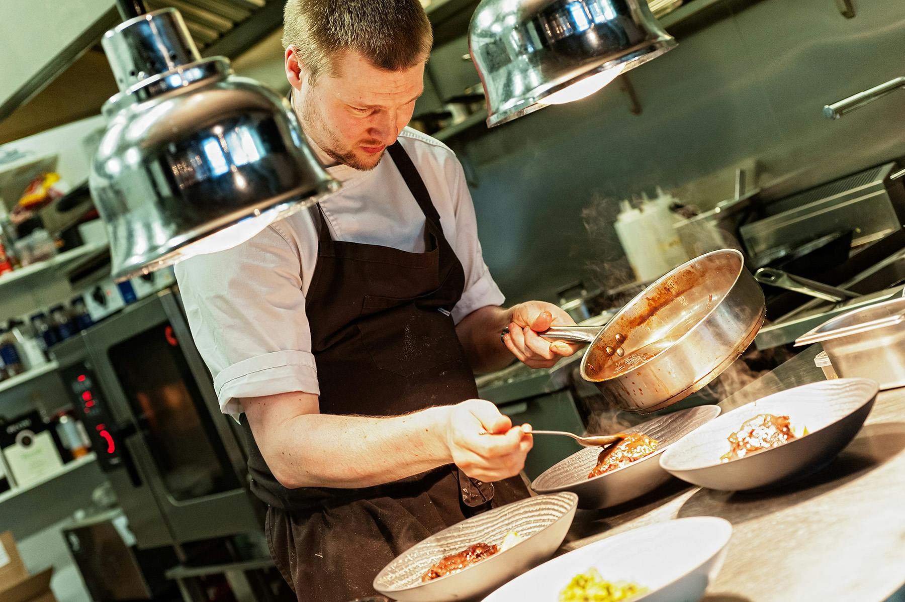 Chef, Von mathús, Hafnarfjördur, Island