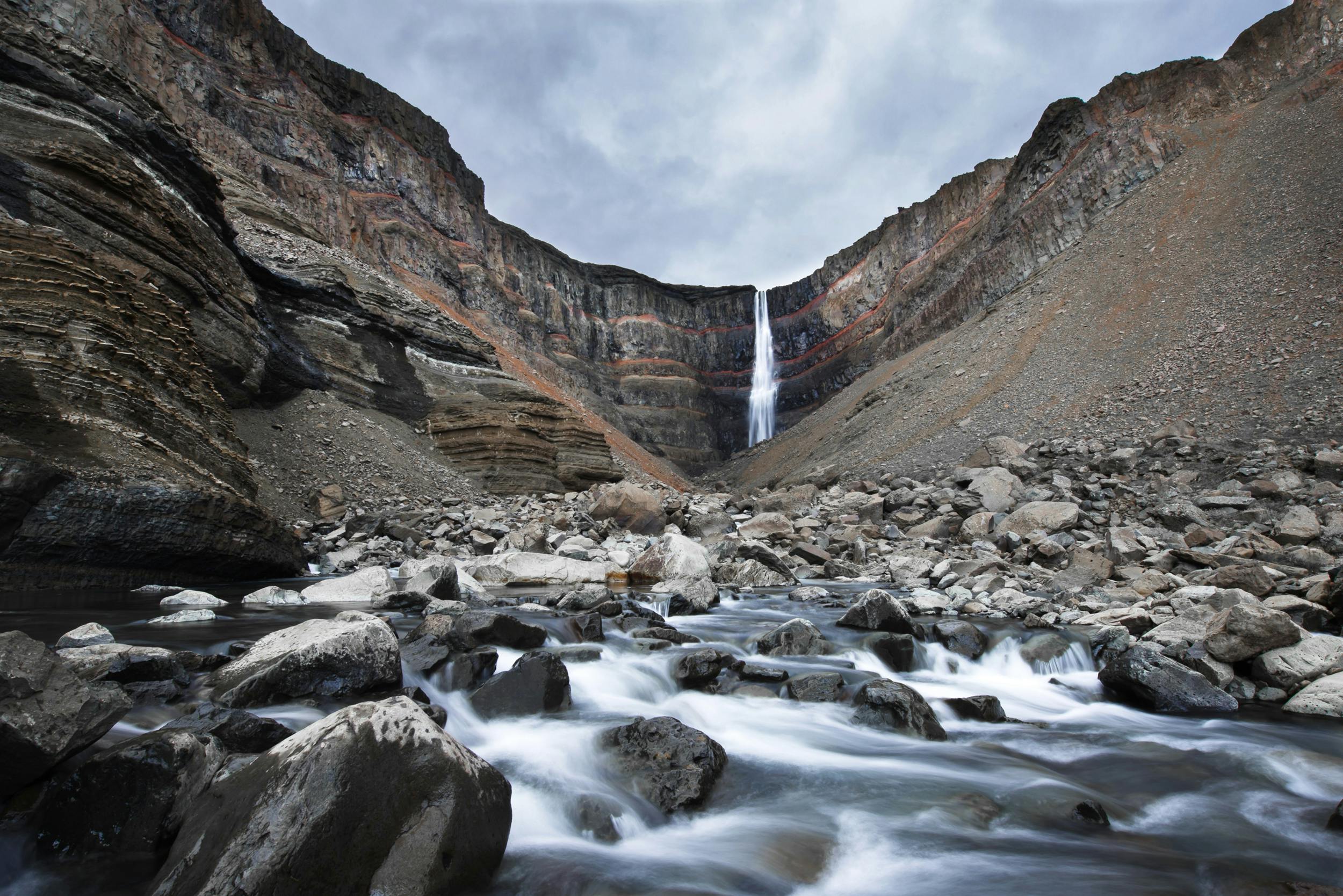 Wasserfall, Hengifoss, Island