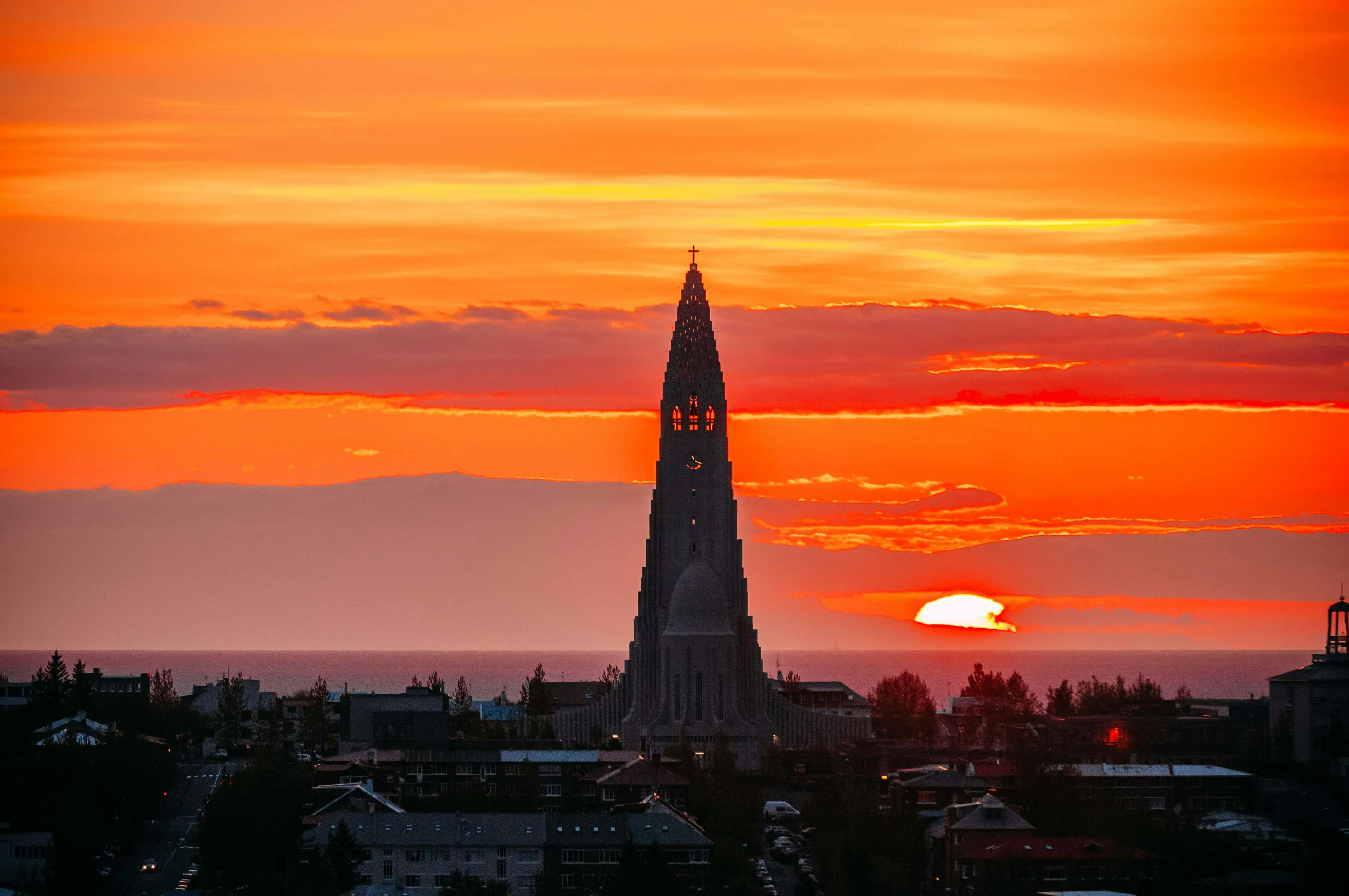 Mitternachtssonne, Reykjavik, Hallgrimskirkja, island