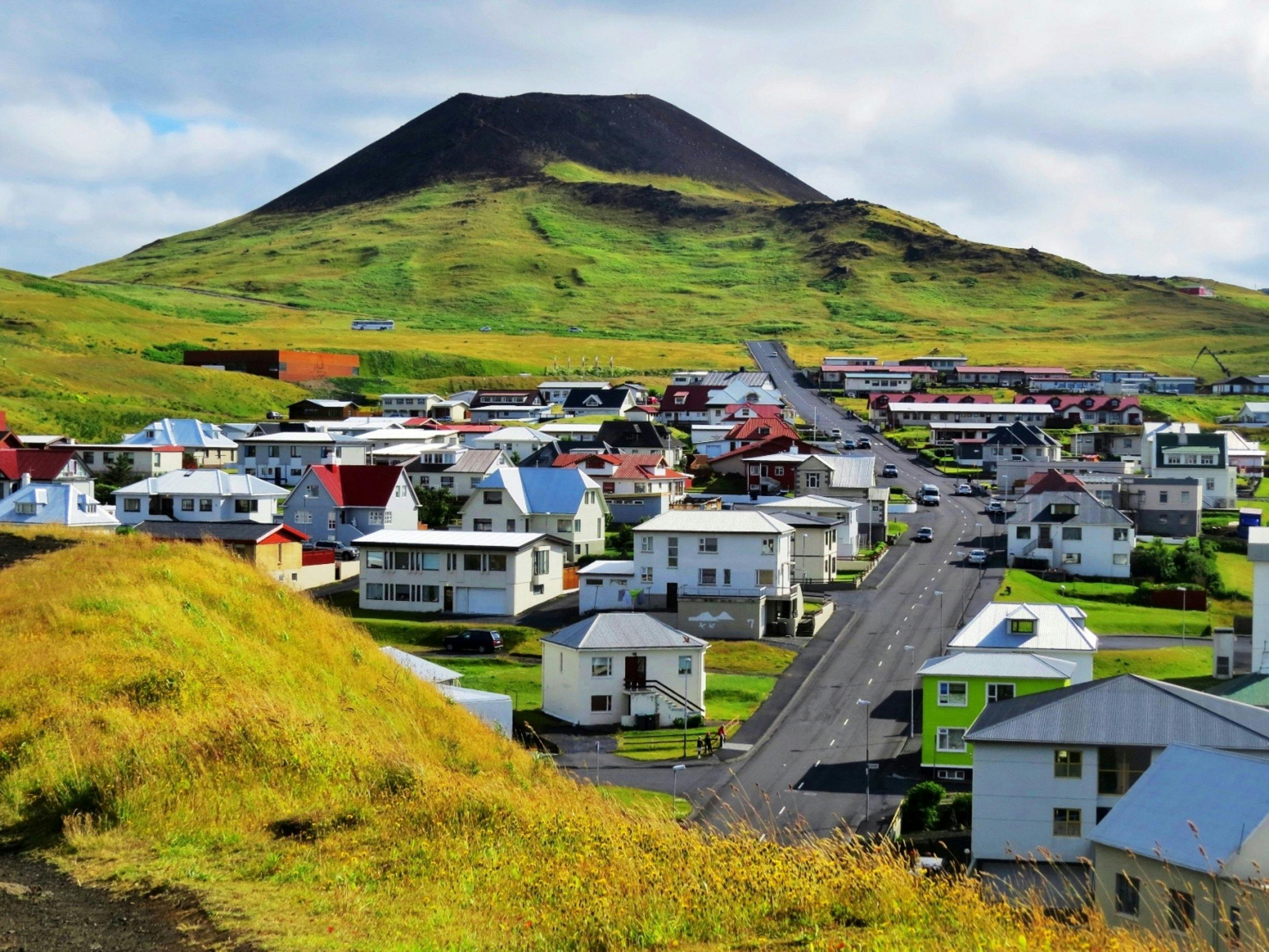 Ortschaft, Vestmannaeyjar, Helgafell, Island