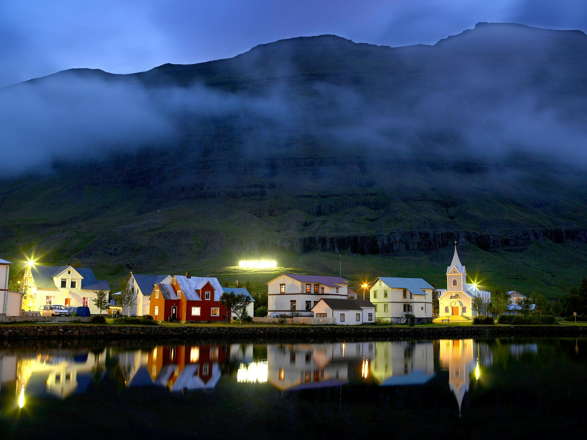 Seydisfjördur, Nacht, Island