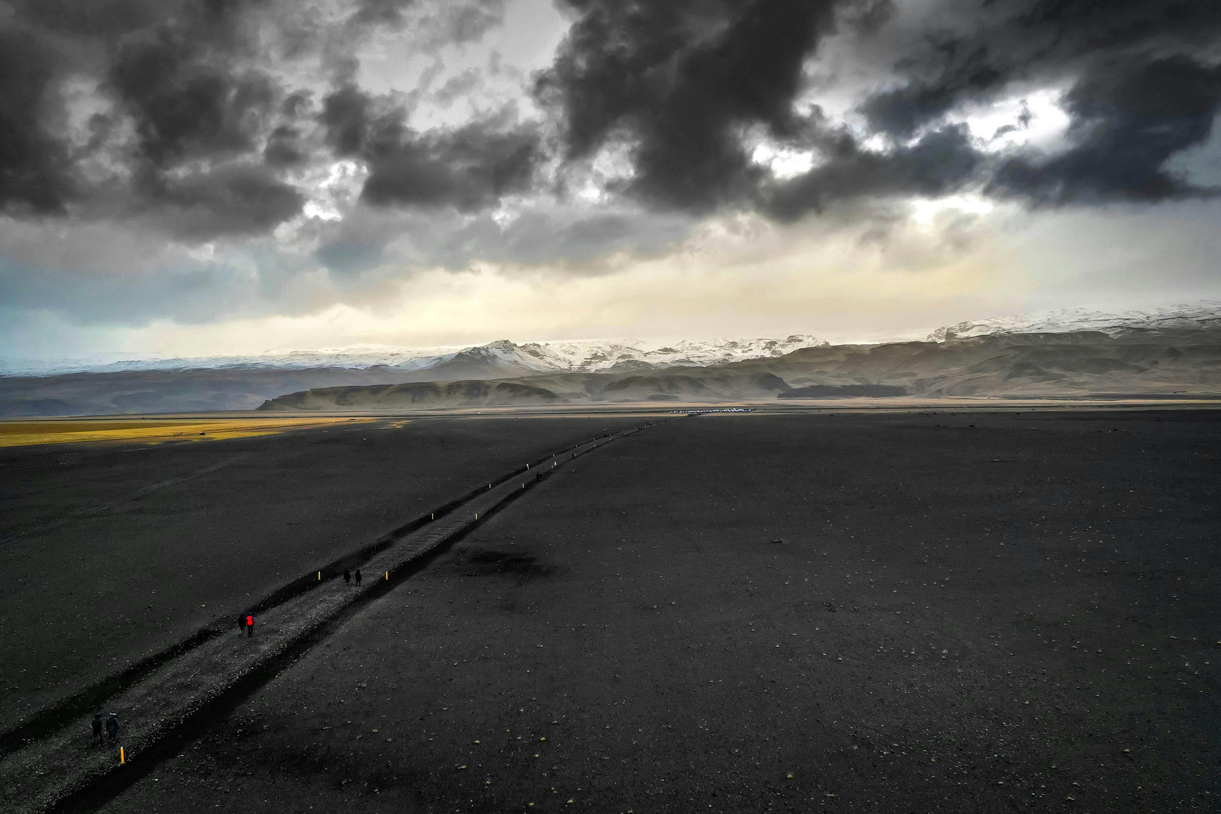 Lavasand, Wanderer, Island