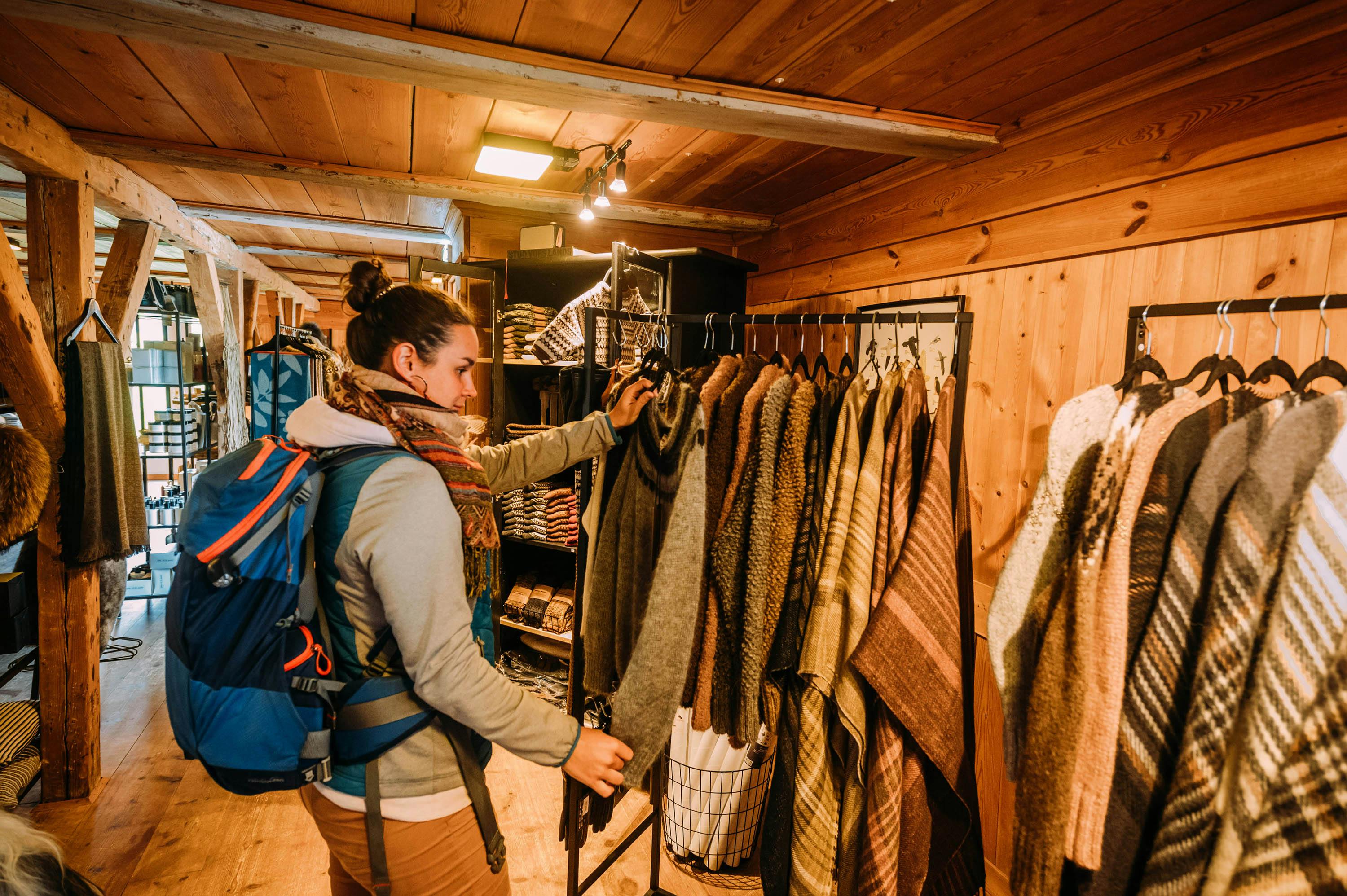 shopping, Olafsvik, Island