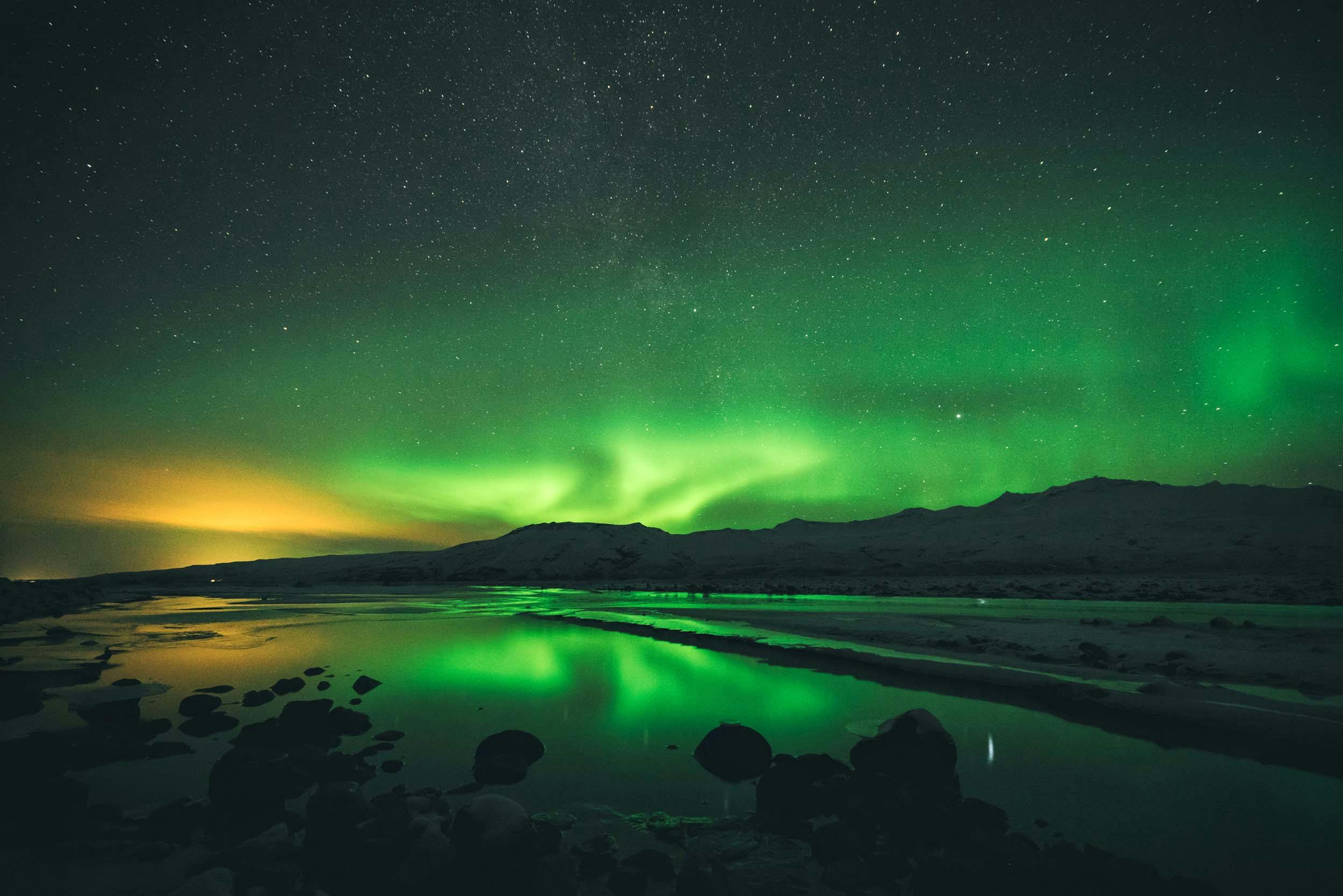 See, Spiegelung, Polarlichter, Island