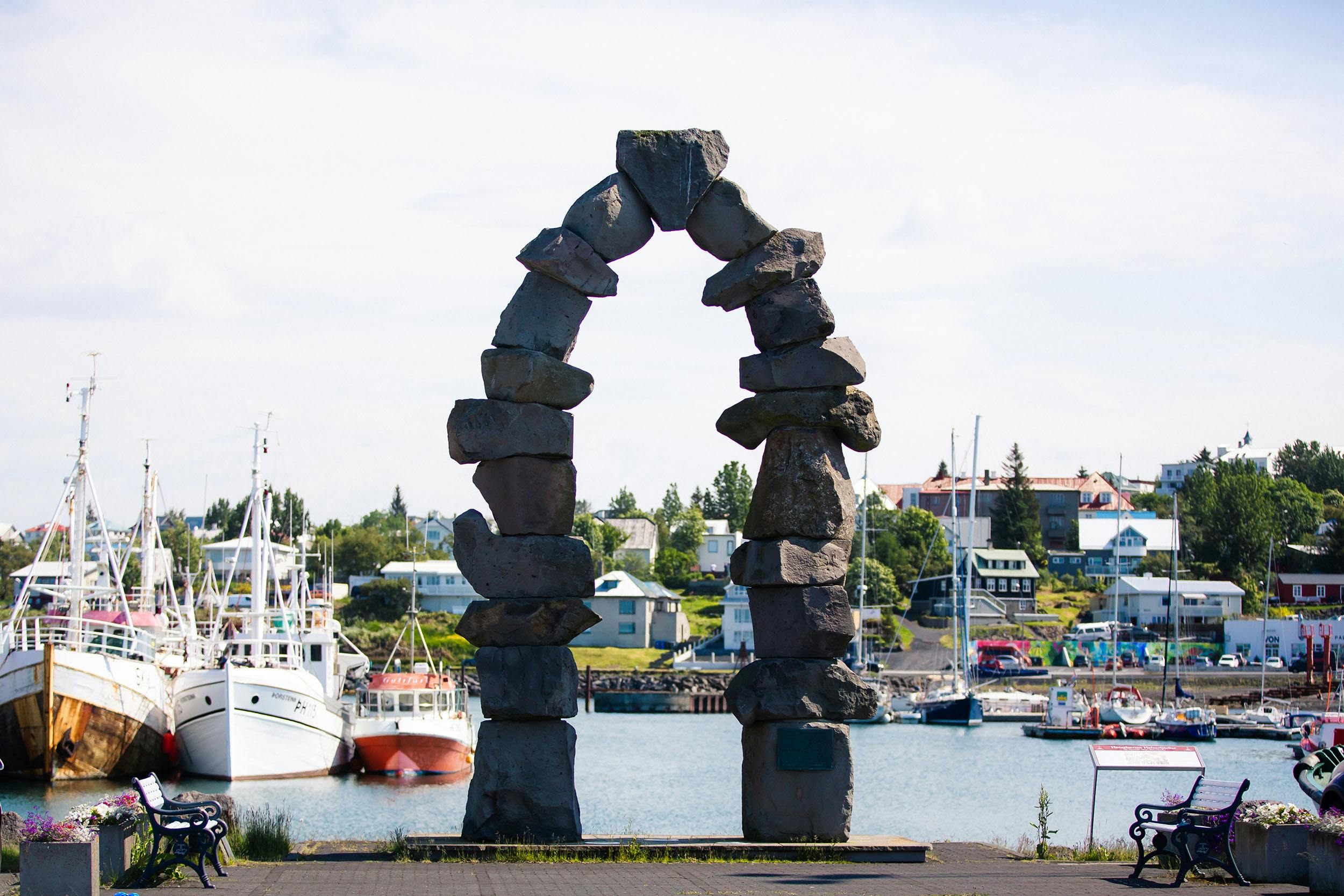 Steinbogen, Hafnarfjördur, Island