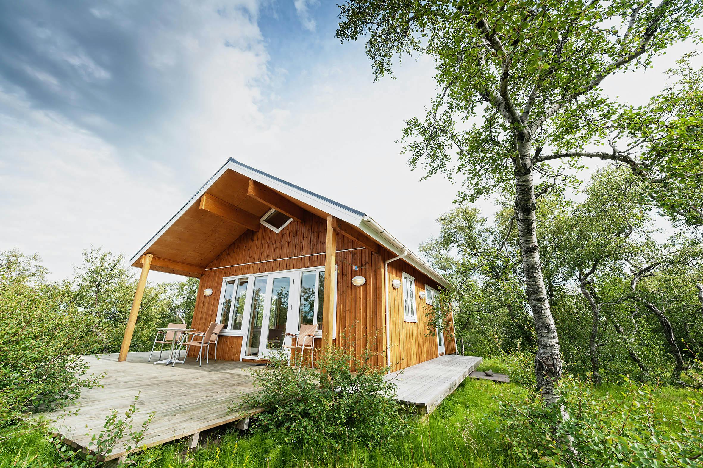 Ferienhaus, Hrafnasteinn, Wald, Frühling, Island