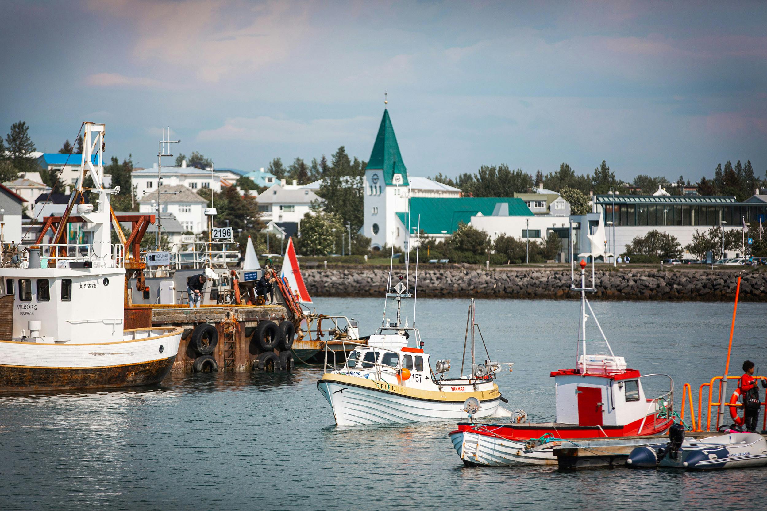 Hafen, Kirche, Hafnarfjördur, Island