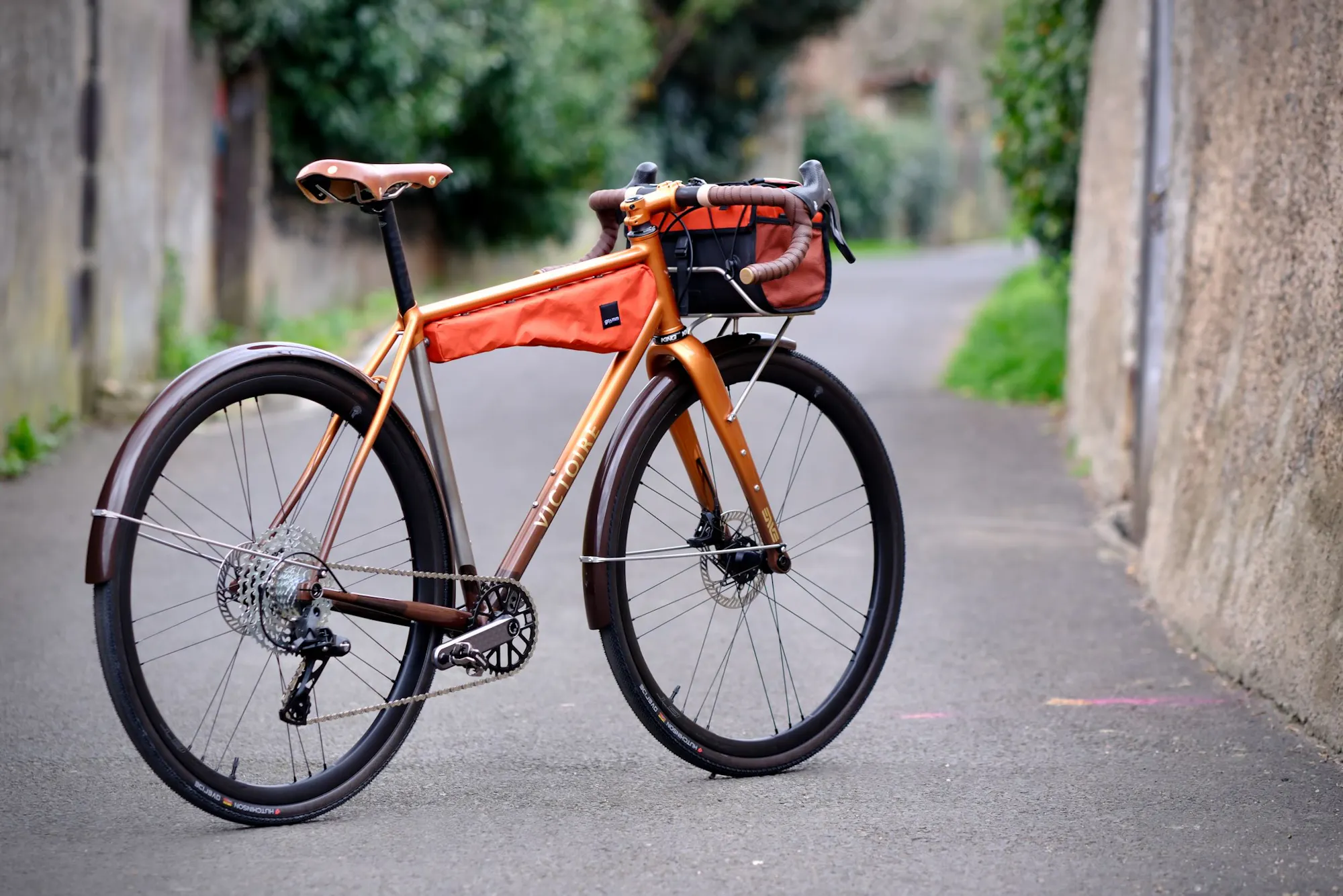 Victoire n°591, trois-quarts avant côté transmission